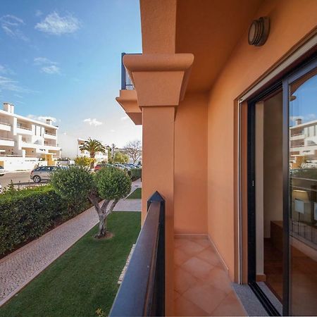 B27 - Luzbay 2 Bed Apartment Екстериор снимка