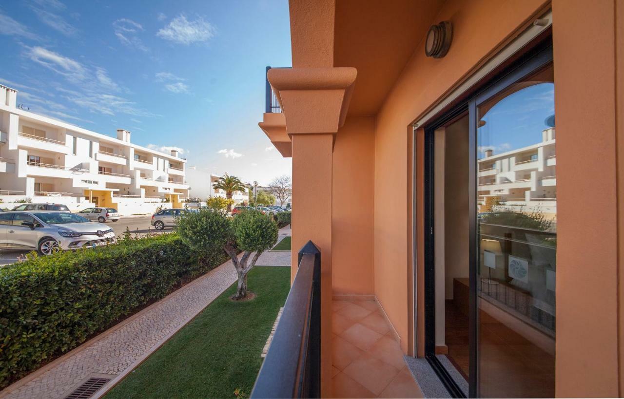 B27 - Luzbay 2 Bed Apartment Екстериор снимка