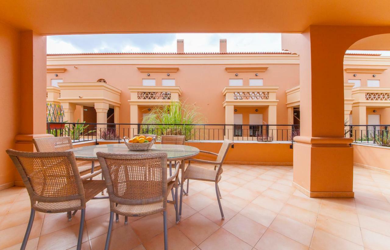 B27 - Luzbay 2 Bed Apartment Екстериор снимка